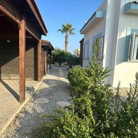 Casa Miliya Bungalow Mit Privatpool Akanthou